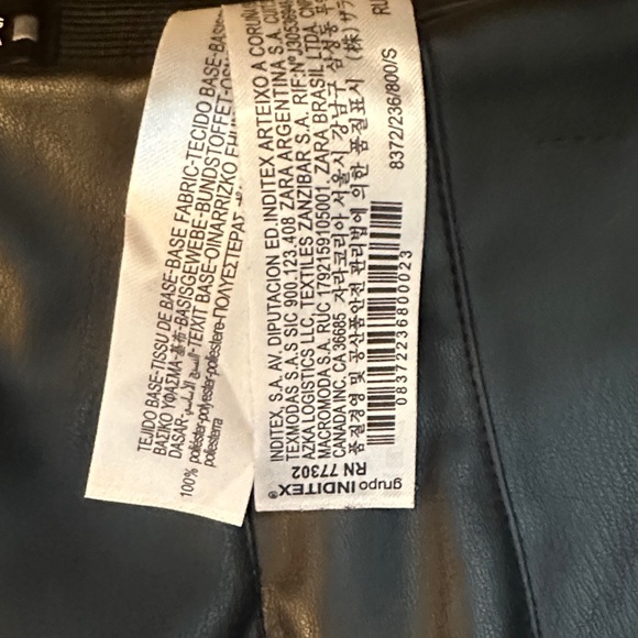 Zara Black Faux Leather Slim pant Size Small Inseam 28” Raw hem - Picture 3 of 7